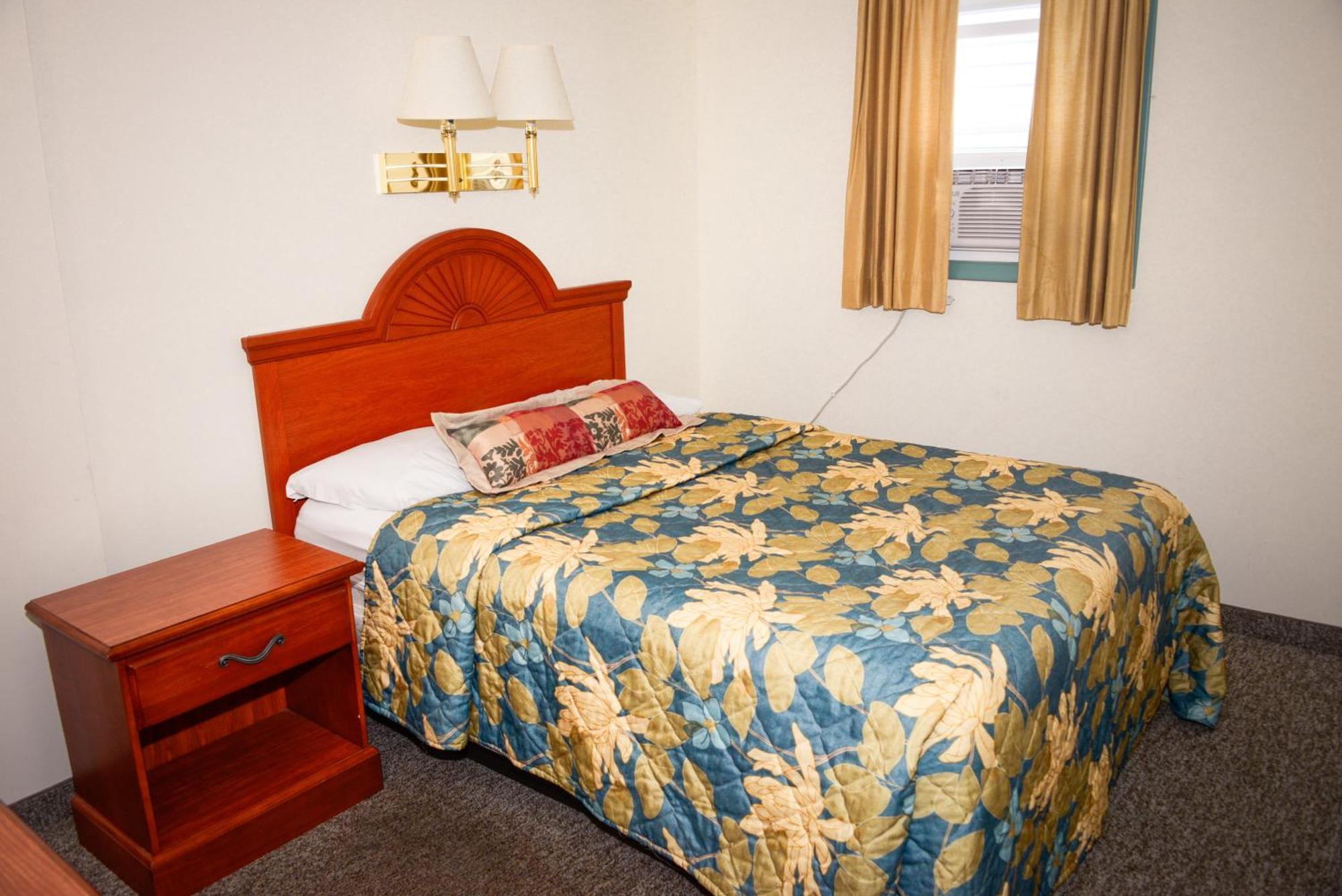 O'Sullivan'S Motel Lake George Rum bild