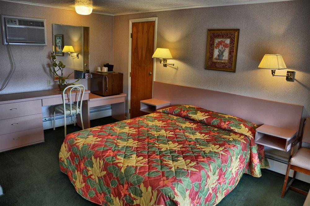 O'Sullivan'S Motel Lake George Exteriör bild