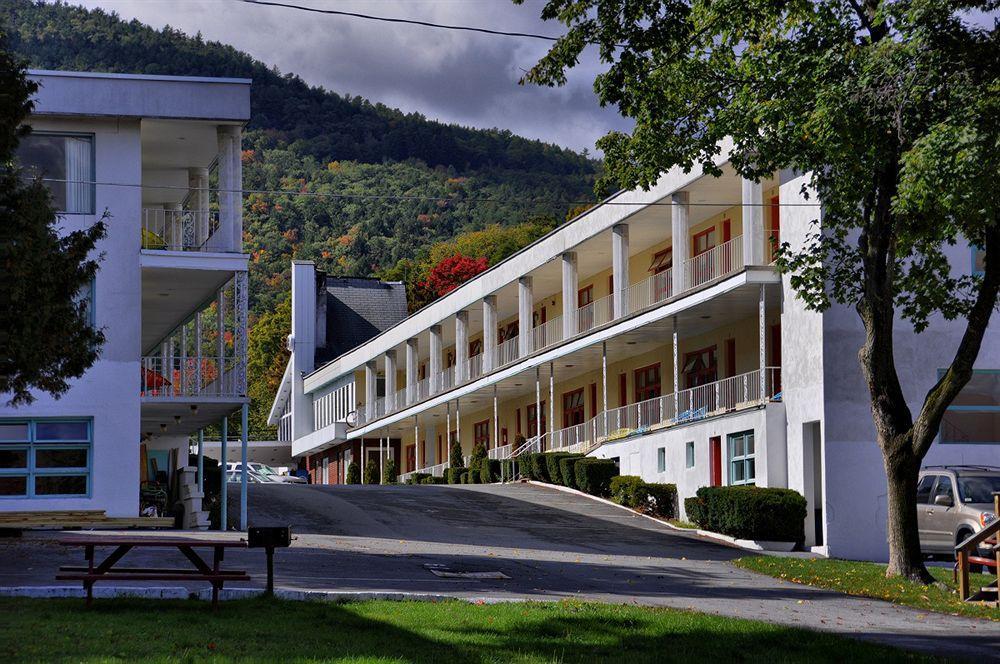 O'Sullivan'S Motel Lake George Exteriör bild